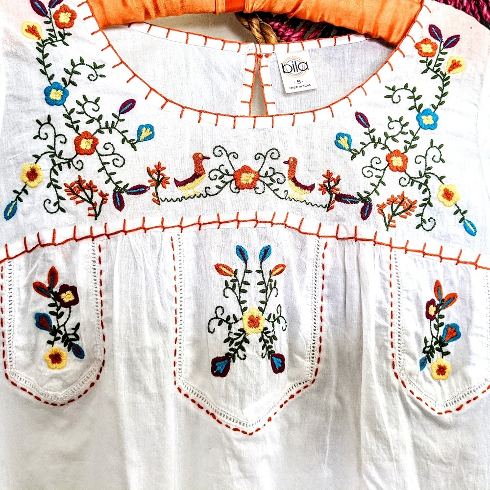 🔴SOLD🔴 Bila SMALL Peasant Blouse Embroidered Top - Picture 3 of 8